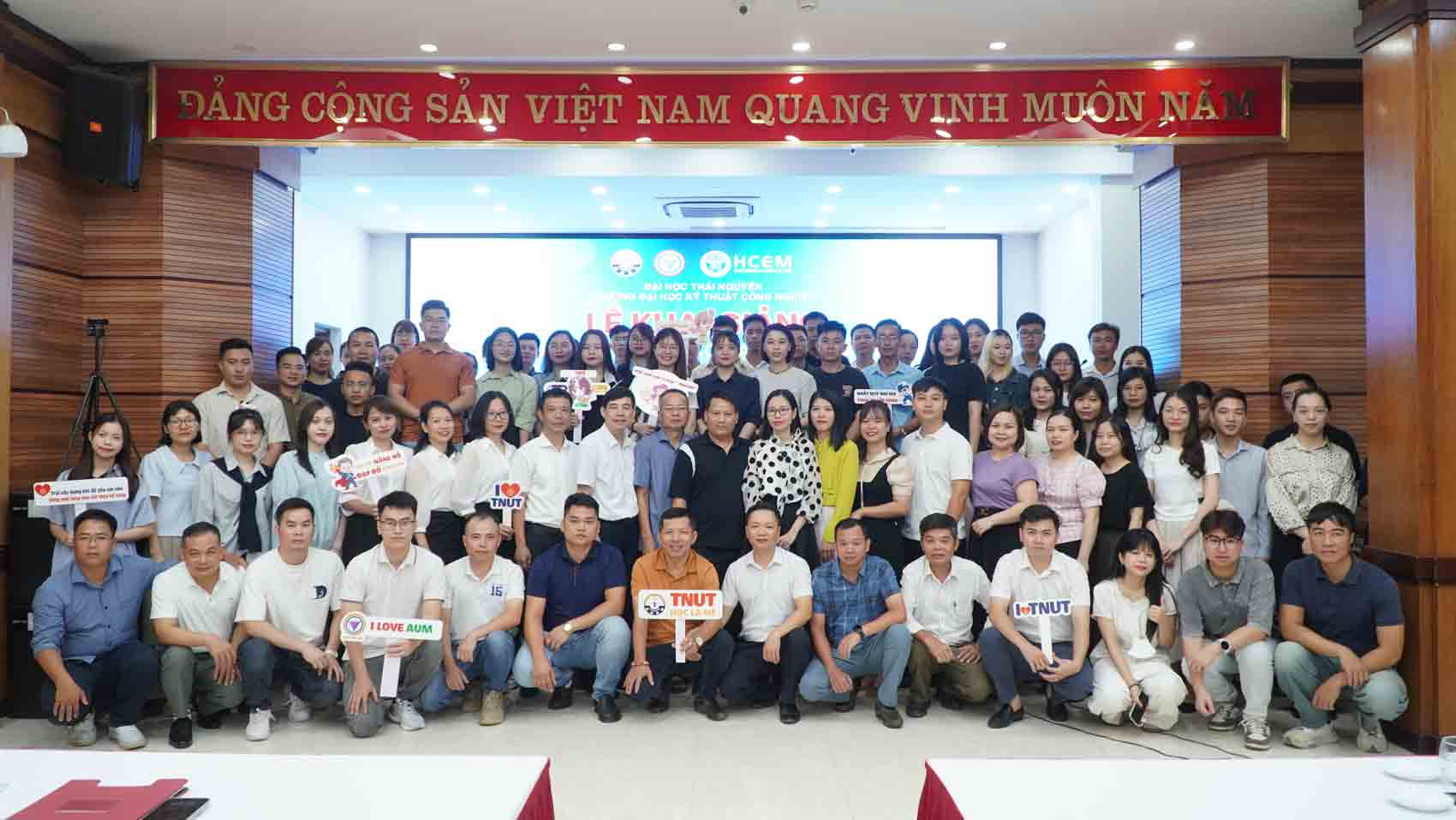 le khai giang tnut elearning dot 2 nam 2024