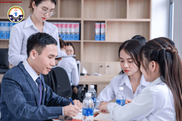 nganh kinh te cong nghiep he tu xa