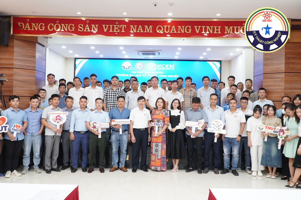 ky thuat may tinh hoc gi
