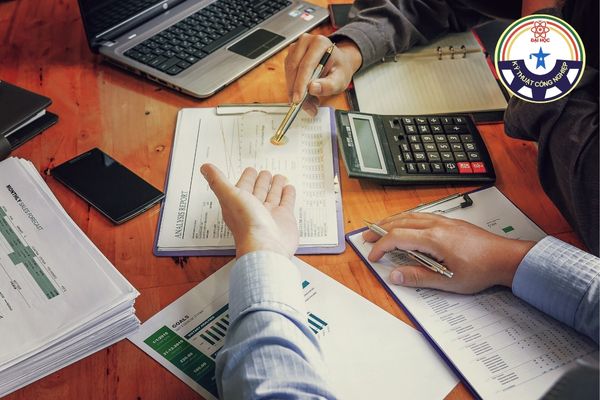 quan tri kinh doanh co nhung chuyen nganh nao