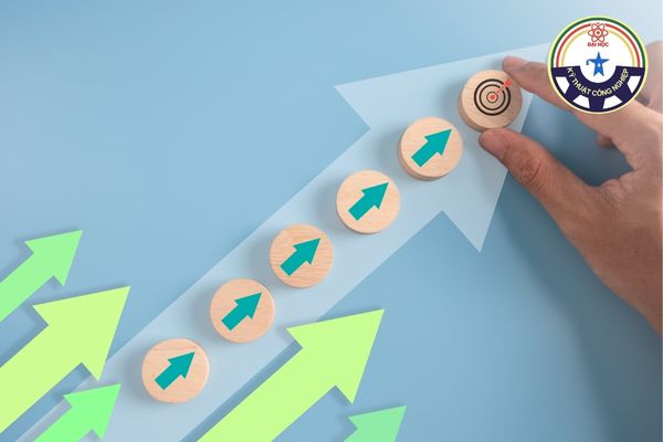 nganh quan ly cong nghiep lua chon chien luoc khi hoc tu xa