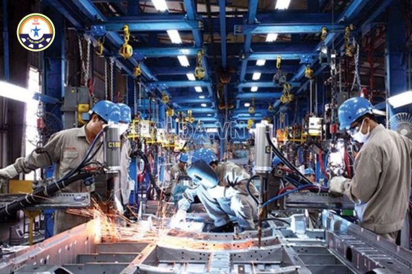 Hoc nganh kinh te cong nghiep he tu xa