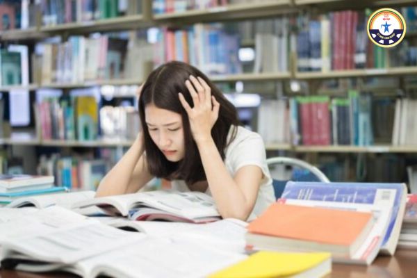 mat goc tieng anh hoc lại kho khong