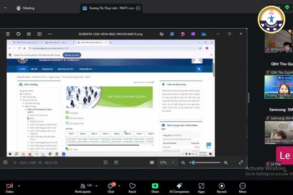 le nhap hoc truc tuyen