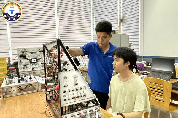 vừa thi xong khối 12 học trường nào